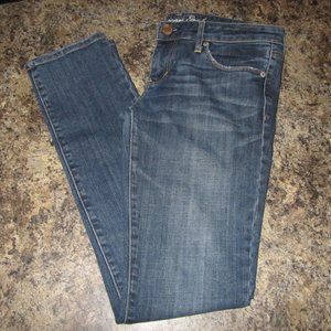 Women's American Eagle Stretch Skinny Jeans Size 6 EUC.